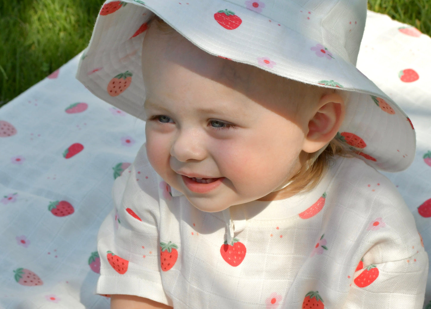 Sweet Berry Muslin 2 Pieces Set